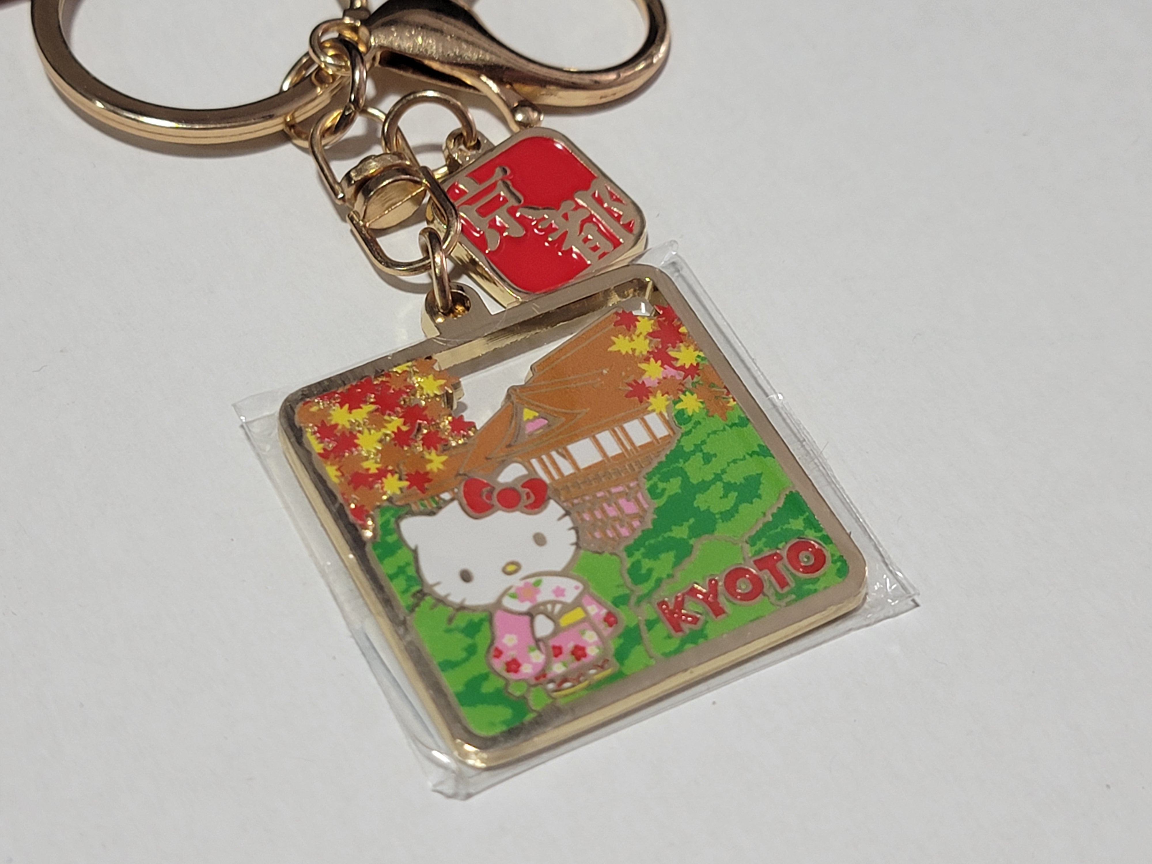 Kyoto Limited Hello Kitty Kimono Metal Keychain
